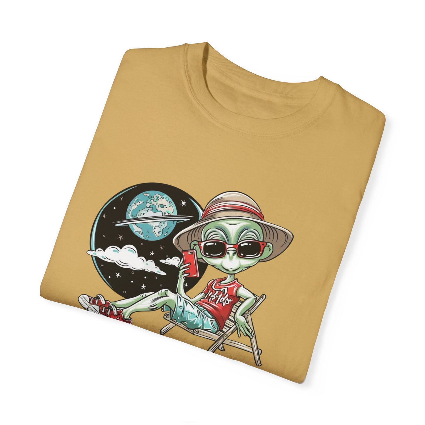 Out of This World Vacation T-Shirt, Alien Beach Vacation Shirt, Funny Alien Graphic Tee, Cool Alien Shirt, Summer Travel T-Shirt, Relaxed