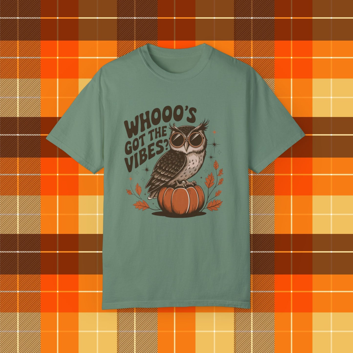 Funny Owl Graphic T-Shirt, Whos Got The Vibes Owl Shirt, Cute Owl Tee, Autumn Owl Design, Cool Owl Print Shirt, Halloween Owl Shirt