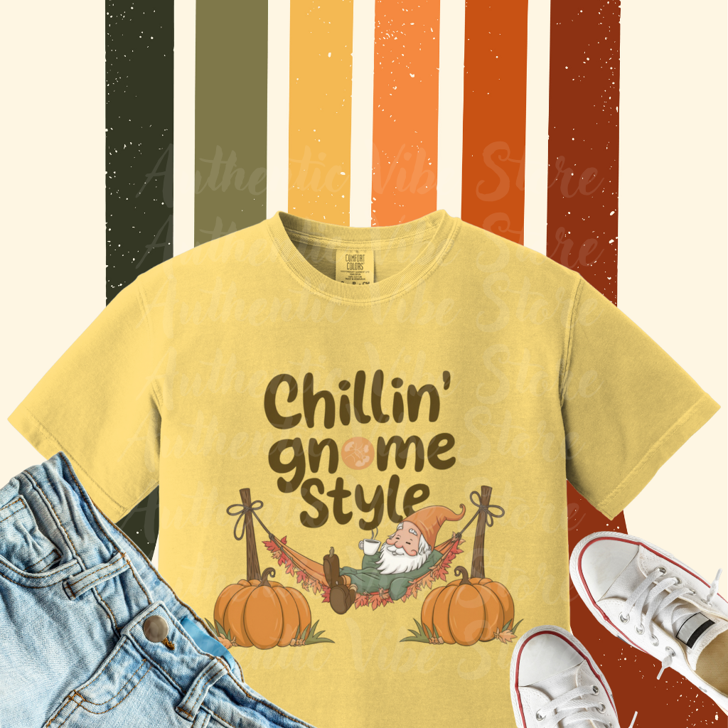 Chillin Gnome Style T-shirt, Funny Gnome Shirt for Fall, Cute Pumpkin Gnome Tee, Halloween Gnome Graphic Tee, Autumn Vibes T-Shirt